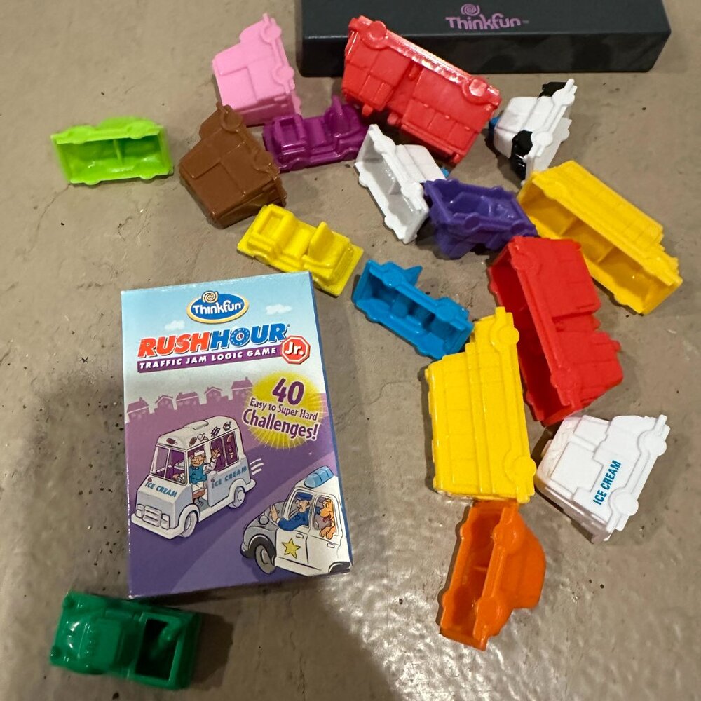 ThinkFun Rush Hour Jr. Logic Game - Picture 3 of 3